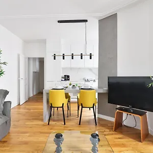 https://appartement-quartier-montmartre-3.fr-paris.fr
